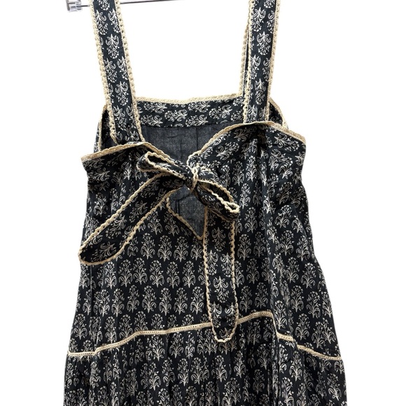 M.A.B.E. Chic Black and White Maxi Dress - Picture 3 of 4